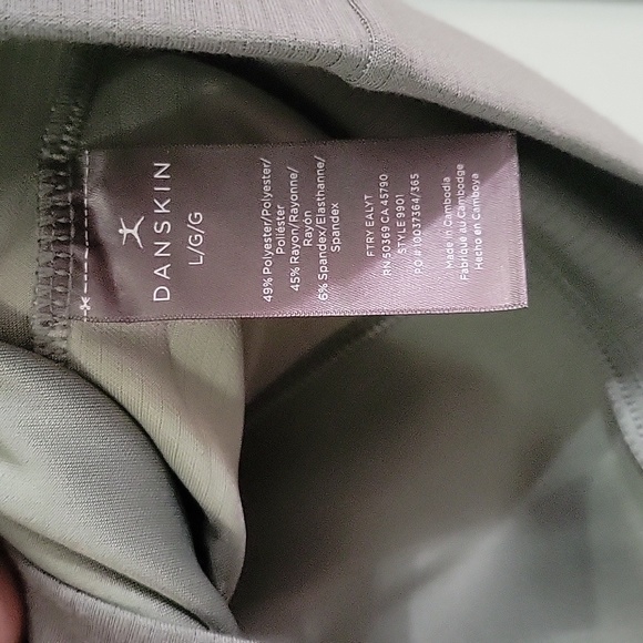 NWT Danskin Ladies Large Crop Pullover *C8 - Picture 4 of 4